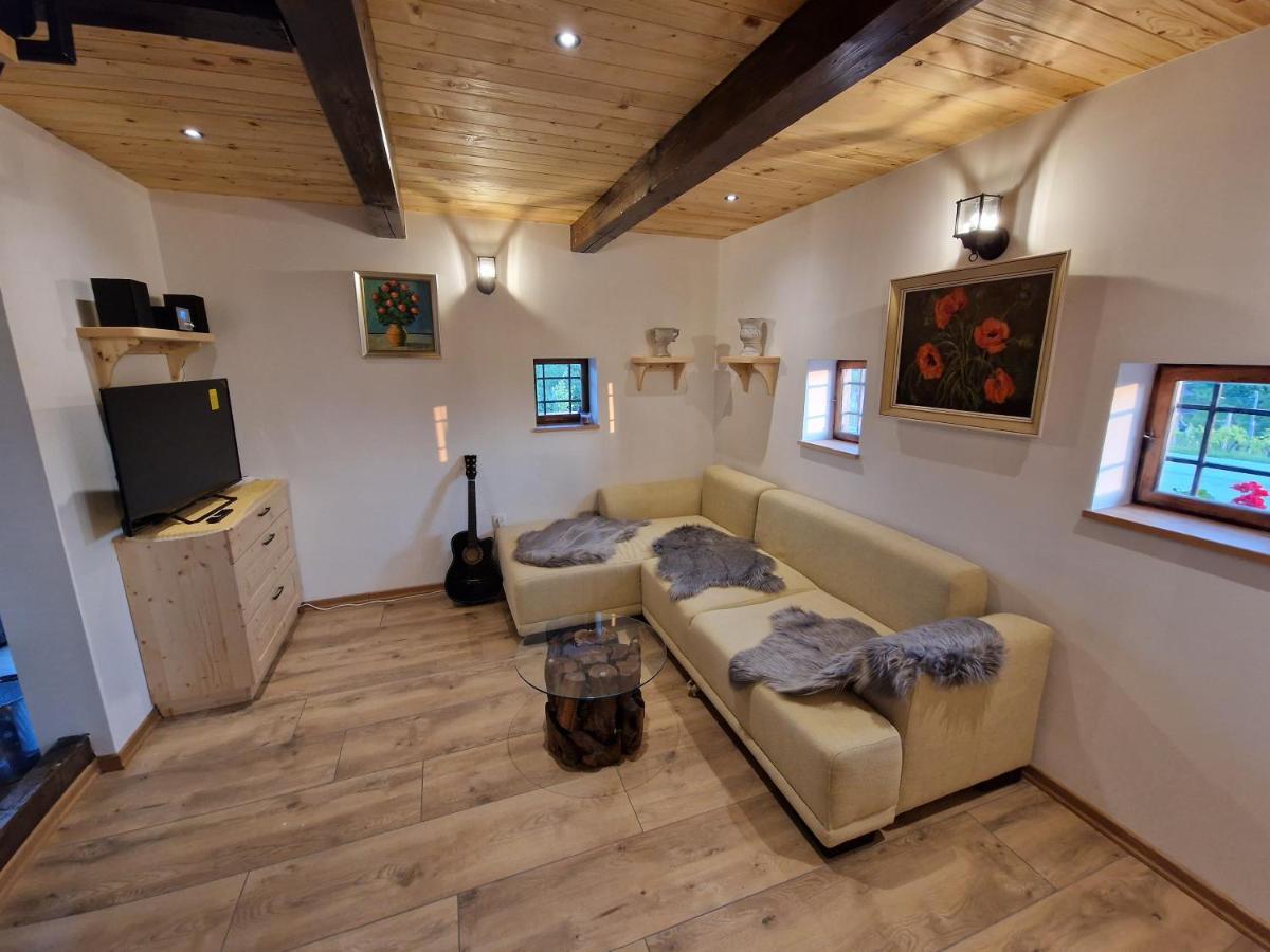 Ferienhaus Vineyard Vinska Grajska Kasca